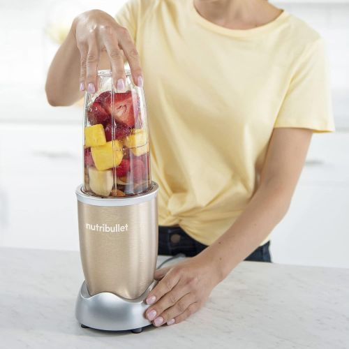  NutriBullet Pro - 13-Piece High-Speed Blender/Mixer System with Hardcover Recipe Book Included (900 Watts)