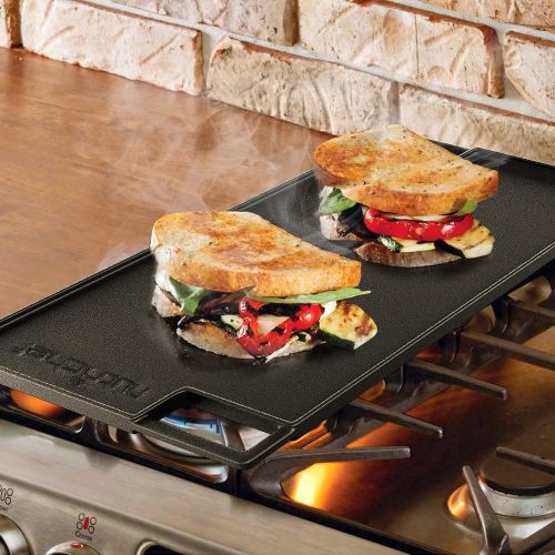  NutriChef Cast Iron Reversible Grill Plate - 18 Inch Flat Cast Iron Skillet Griddle Pan For Stove Top, Gas Range Grilling Pan w/ Silicone Oven Mitt For Electric Stovetop, Ceramic,