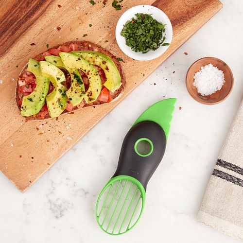 옥소 OXO Good Grips 3-in-1 Avocado Slicer