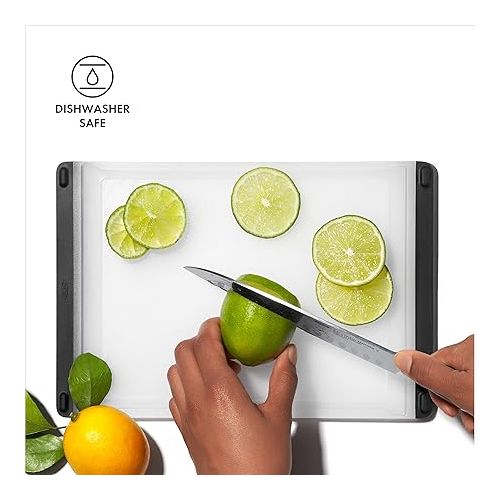 옥소 OXO Good Grips 2-Piece Plastic Cutting Board Set (Pack of 1),Clear