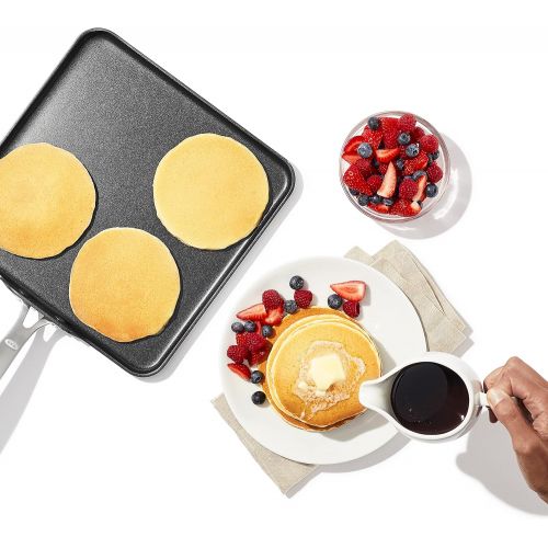 옥소 OXO Good Grips Pro Hard Anodized PFOA-Free Nonstick 11 Griddle Pan, Dishwasher Safe, Oven Safe, Stainless Steel Handle, Black