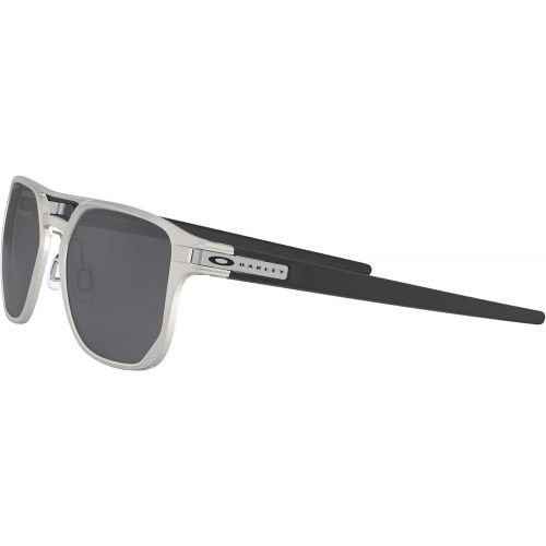 오클리 [아마존베스트]Oakley Mens Latch Alpha Sunglasses,OS,Matte Silver/Black