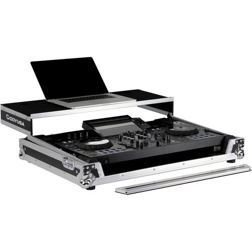  Odyssey Glide-Style Flight Case with Wheels for Pioneer XDJ-RX3 (Black / Silver)