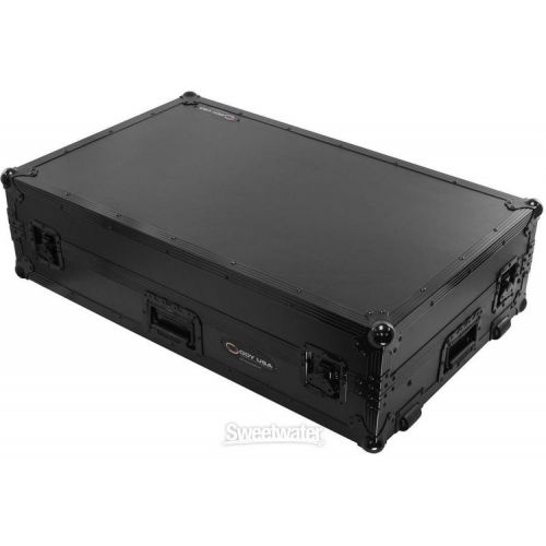  Odyssey XDJ-XZ Black Label Glide Style Flight Case with Wheels