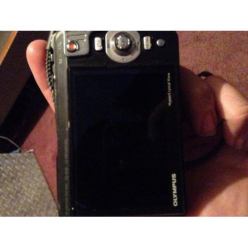  Olympus TG-820 12MP ShockWaterFreeze-Proof Camera-Red (Old Model)