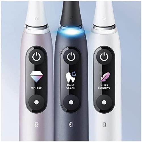  Oral B iO 9 Special Edition Electric Toothbrush with Magnetic Technology and Micro Vibrations, 7 Modes, 3D Dental Analysis, Colour Display, Charging Travel Case and Beauty Bag, Bla