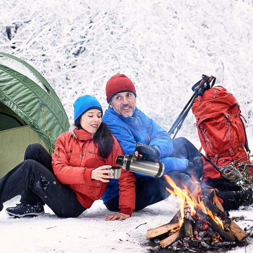  Oramics Thermoskanne 1 Liter aus Edelstahl mit Klickverschluss, Henkel und Deckel als Becher  Isolierflasche, Kaffeekanne fuer In- und Outdoor, Isolierkanne fuer Kalt- und Warmgetra