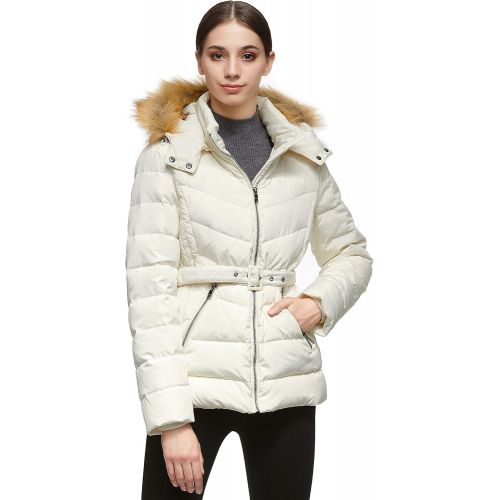  Orolay Womens Quilted Puffer Jacket Slim Hooded Winter Down Coat with Blet