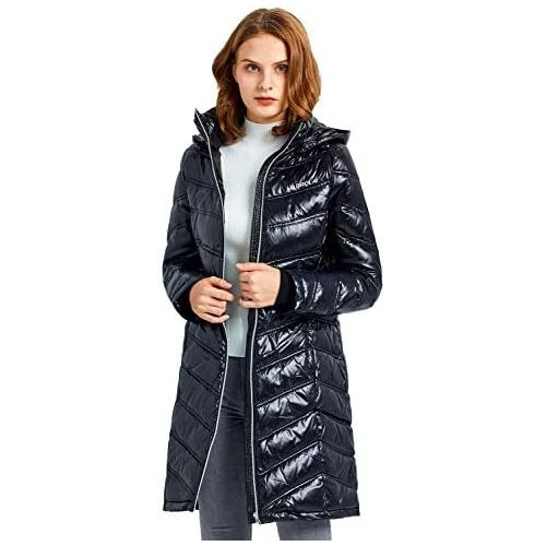  Orolay Womens Packable Down Jacket Light Winter Coat Contrast Hooded Puffer Jacket