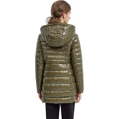 Orolay Womens Light Quilted Down Jacket Bubble Coat Packable Hooded Puffer Jacket