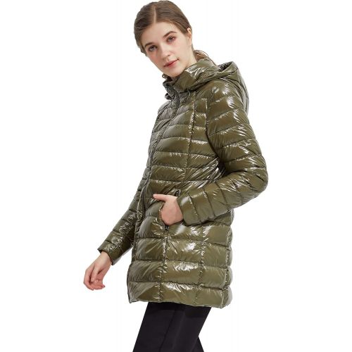  Orolay Womens Light Quilted Down Jacket Bubble Coat Packable Hooded Puffer Jacket