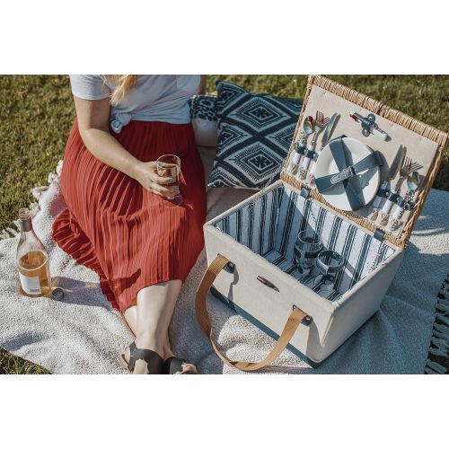  PICNIC TIME Boardwalk Picnic Basket with Service for Two