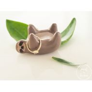 Paintmydream Sloth ring holder - Clay sloth ornament - Sloth figurine - Sloth jewelry organizer - Sloth art - Sloth gifts - Gift for her -Valentines gift