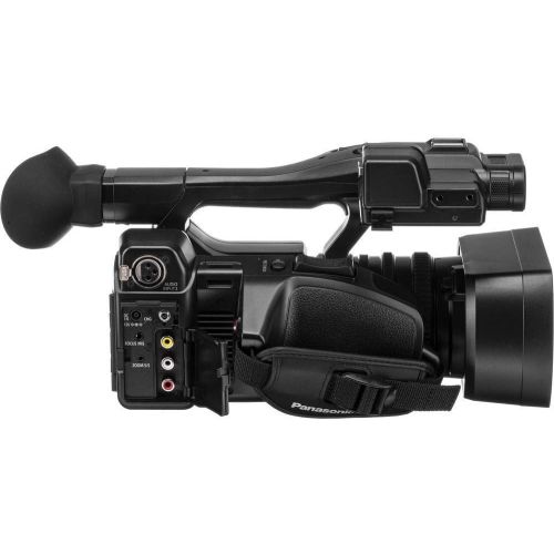 파나소닉 Panasonic AG-AC30 Full HD Camcorder with Touch Panel LCD Screen & Built-in LED Light - Ultimate Bundle