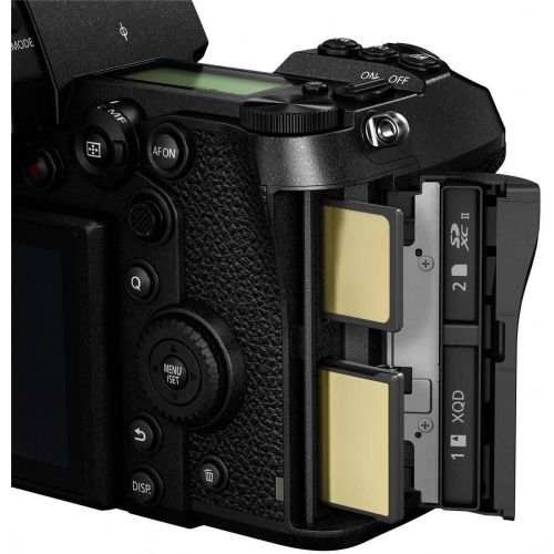파나소닉 Panasonic LUMIX S1 Full Frame Mirrorless Camera with 24.2MP MOS High Resolution Sensor, L-Mount Lens Compatible, 4K HDR Video and 3.2” LCD - DC-S1BODY