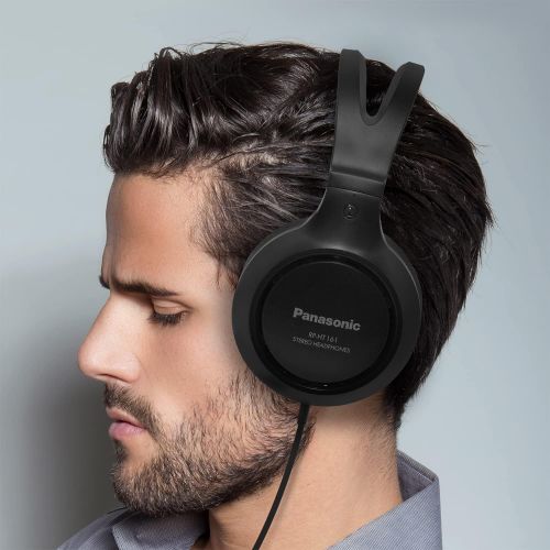 파나소닉 Panasonic Headphones, Lightweight Over the Ear Wired Headphones with Clear Sound and XBS for Extra Bass, Long Cord, 3.5mm Jack for Phones and Laptops ? RP-HT161-K (Black)