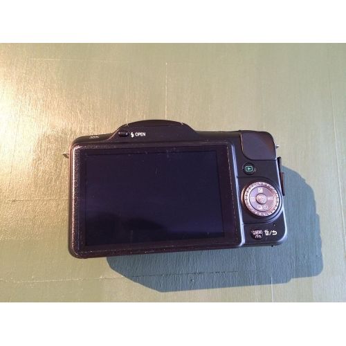 파나소닉 Panasonic Lumix DMC-GF3 12 MP Micro 43 Mirrorless Digital Camera with 3-Inch Touch-Screen LCD Body Only (Black)