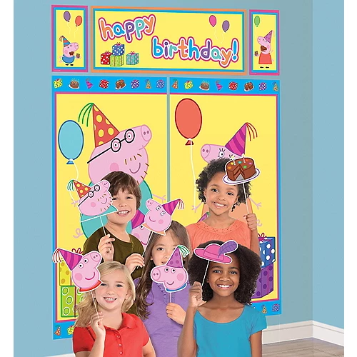 PartyCity Peppa Pig Scene Setter with Photo Booth Props