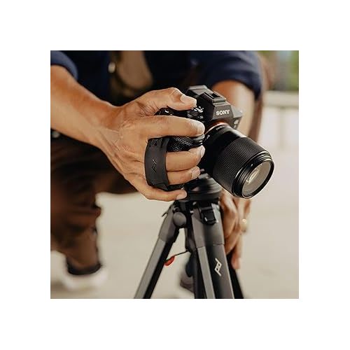  Peak Design Micro Clutch L-Plate mirrorless camera finger strap