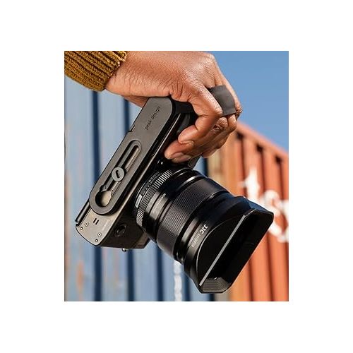  Peak Design Micro Clutch I-Plate mirrorless camera finger strap