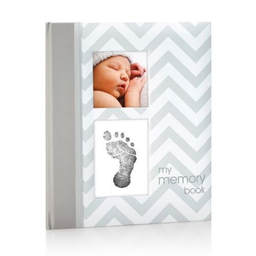  [아마존베스트]Pearhead First 5 Years Chevron Baby Memory Book with Clean-Touch Baby Safe Ink Pad to Make Baby’s Hand or Footprint Included, Gray