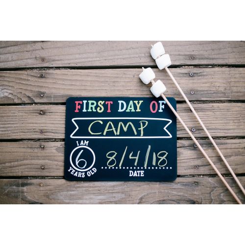  [아마존베스트]Pearhead First and Last Day of School Photo Sharing Chalkboard Signs; The Perfect Back to School Chalkboard Sign to Commemorate The First Day of School