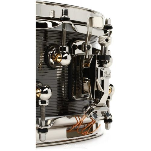  Pearl Dennis Chambers Cast Aluminum Signature Snare Drum - 5 x 14-inch - Black Nickel