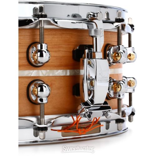  Pearl Music City Custom Solid Cherry Snare Drum - 5 x 14-inch - Natural with Nicotine Marine Pearl Inlay