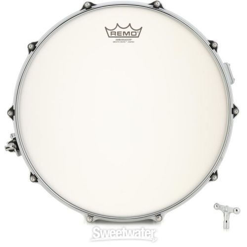  Pearl Masters Maple Snare Drum - 6.5 x 14-inch - Arctic White