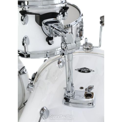  Pearl Export EXX728DB/C 8-piece Double Bass Drum Set with Snare Drum - Pure White