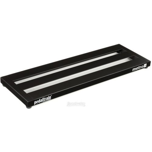  Pedaltrain Metro 24 24-inch x 8-inch Pedalboard with Soft Case