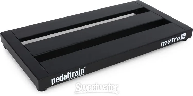  Pedaltrain Metro 16 16-inch x 8-inch Pedalboard with Soft Case