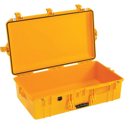  Pelican Air 1605 Case With Padded Dividers (Black)