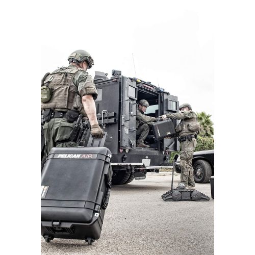  Pelican Air 1557 Case with Foam (Black)