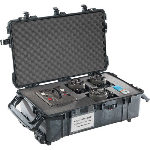  Pelican 1670 Case with Foam (Black)