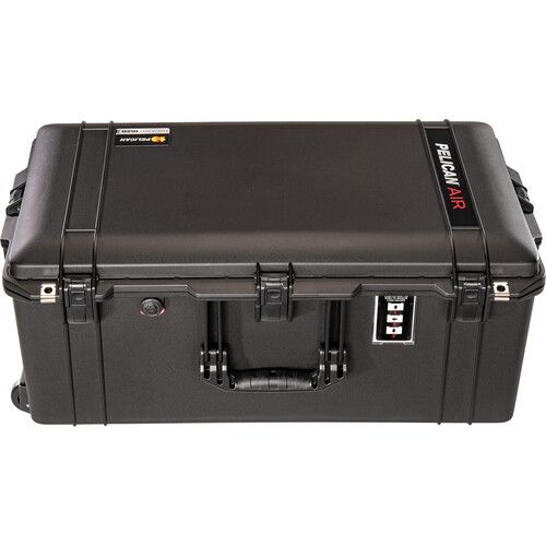  Pelican 1626WD Wheeled Air Case with Padded Dividers (Black)