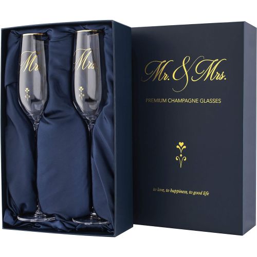  [아마존베스트]Personalization Lab Mr. & Mrs. Wedding Champagne Flutes, Gold Print Elegant Design Bride & Groom Champagne Glasses for Toasting, Comes w/ Elegant Gift Box, His and Hers Engagement Party, Bridal Shower