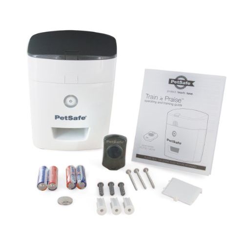  PetSafe Train N Praise Dog Treat Dispenser