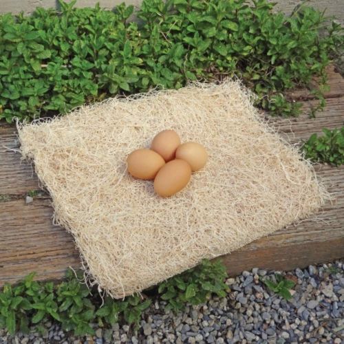  Petmate Precision Pet Excelsior Nesting Pads Chicken Bedding - 13x13 Inches - Package of 10