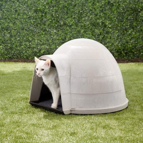  Petmate Kitty Kat Condo Outdoor Cat House Rain and Snow Diverting Hood Carpeted Floor One Size