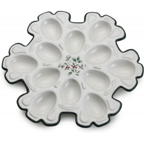  Pfaltzgraff Winterberry Snowflake Egg Plate