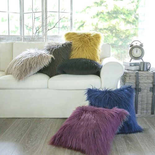  Set of 2 Throw pillow Covers Faux Fur Phantoscope Decorative New Luxury Series Merino Style Off White Faux Fur Throw Pillow Case Cushion Cover 18 x 18(Off White Pillow covers Only