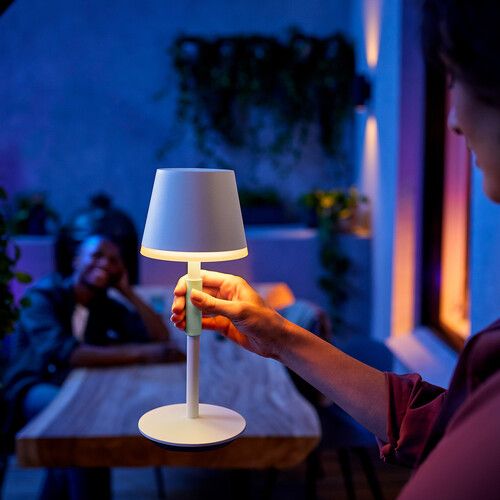 필립스 Philips Hue Go Portable Table Lamp (White)