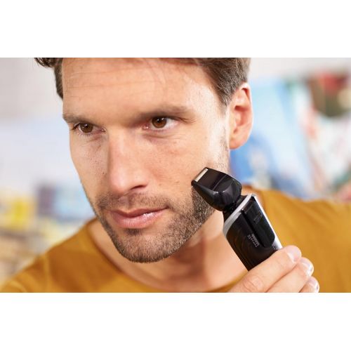 필립스 Philips QG3380/16 Multi Room Set Pro with Three Day Beard/Detail Comb, Hair Trimmer and Body Groom Attachment Black