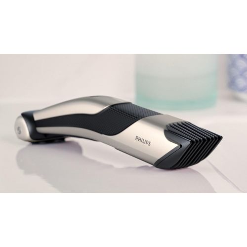 필립스 Philips Body Groomer Series 7000 Shower Proof Ultimate Trimmer for Shaving or Trimming Anywhere Below Neck Wired and Wireless Use BG7025/13