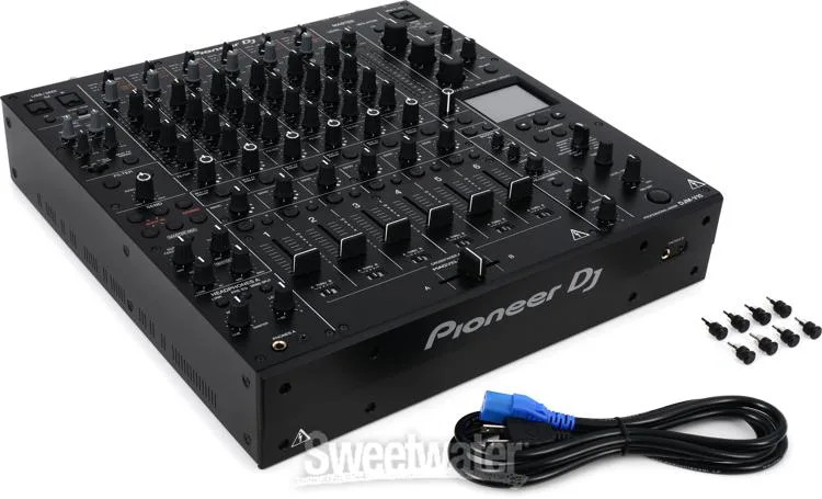 파이오니아 Pioneer DJ DJM-V10 6-channel DJ Mixer with Odyssey ATA Flight Case