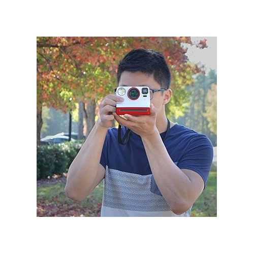 폴라로이드 Polaroid Gen 2 Now I-Type Instant Film Camera - Red Bundle with a Color i-Type Film Pack (8 Instant Photos) and a Lumintrail Cleaning Cloth