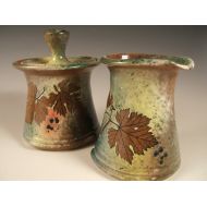 /PotsbydePerrot Cream and Sugar Set with grapevine in Green Leaf Glaze