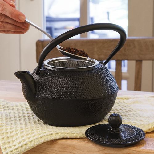  Primula Cast Iron Teapot  Durable Cast Iron with a Fully Enameled Interior  Beautiful Hammered Design  36 oz.  Black (PCI-7440)