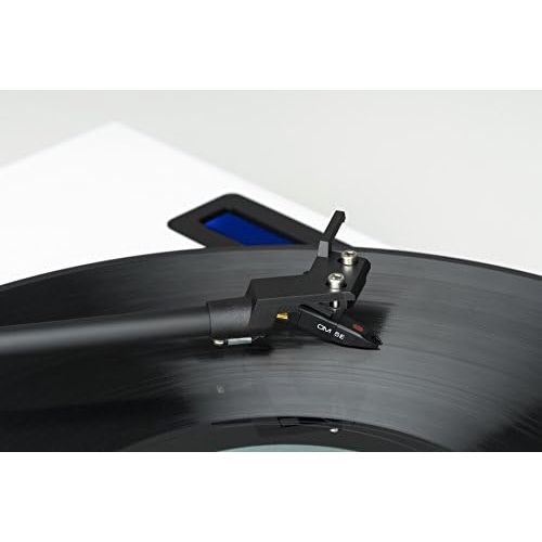  Pro-Ject All-in-One Turntable, White/High Gloss (Jukebox E (OM5e) - White)